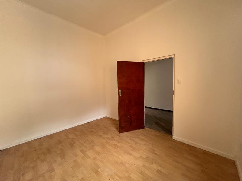 2 Bedroom Property for Sale in Woodstock Western Cape